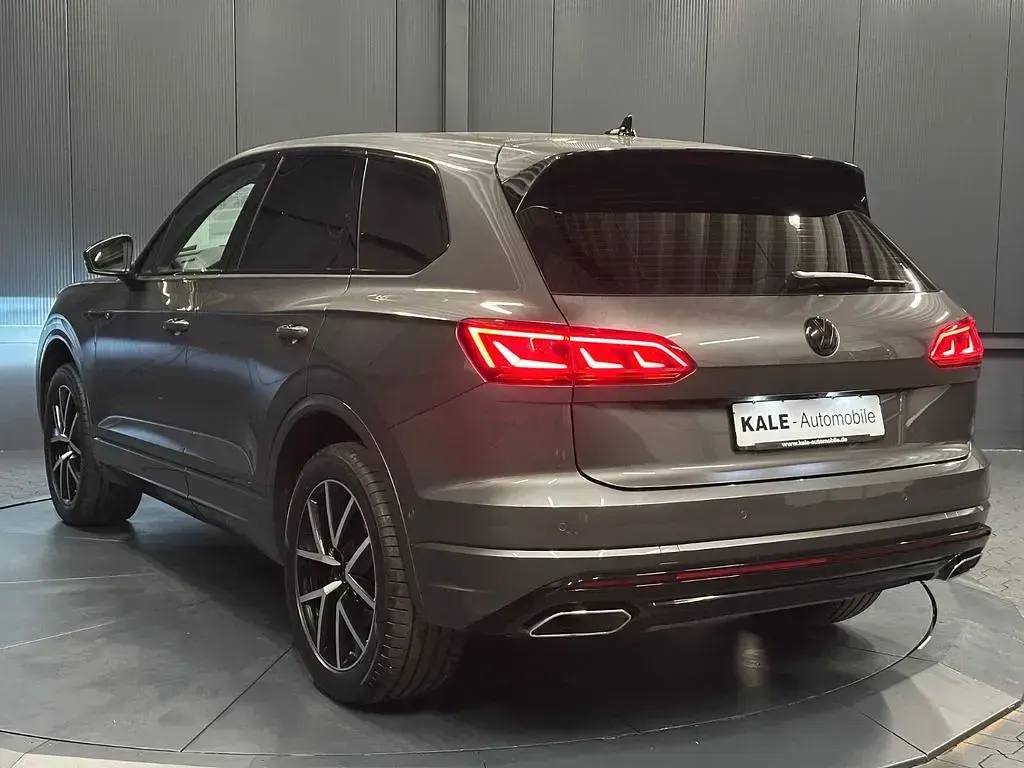 Gebraucht VW Touareg Style 286 PS (210 kW) 2023 Siliziumgrau metallic SUV