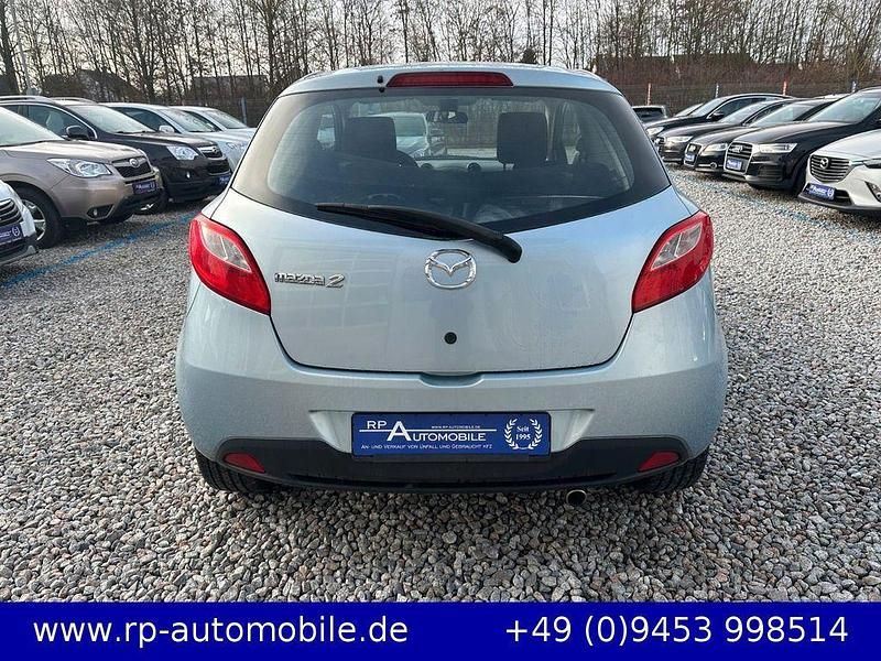Gebraucht Mazda 2 Inclusive 86 PS (63 kW) 2009 Blau Kleinwagen