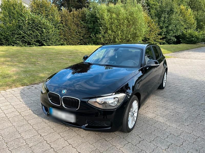 Schwarz Gebraucht 2014 BMW 120 M Sport Kleinwagen | 9.890 € (Superpreis) - Bild 1/4