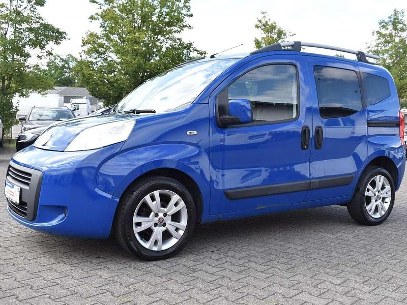 Blau Gebraucht 2011 Fiat Qubo Trekking Van / Kleinbus | 4.400 € (Etwas zu teuer) - Bild 1/4