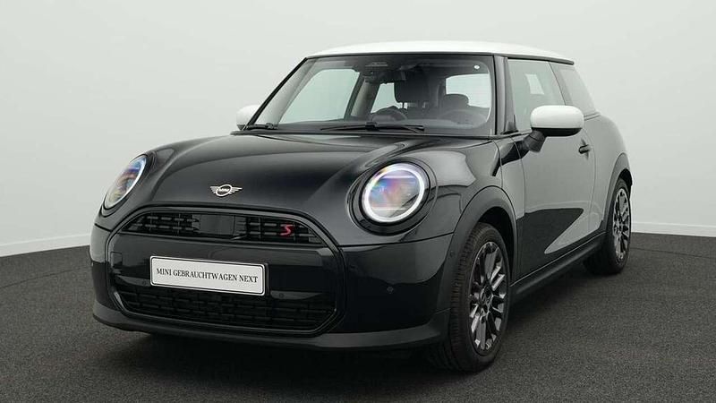 Schwarz Gebraucht 2024 Mini Cooper S Classic Kleinwagen | 25.184 € (Guter Preis) - Bild 1/4