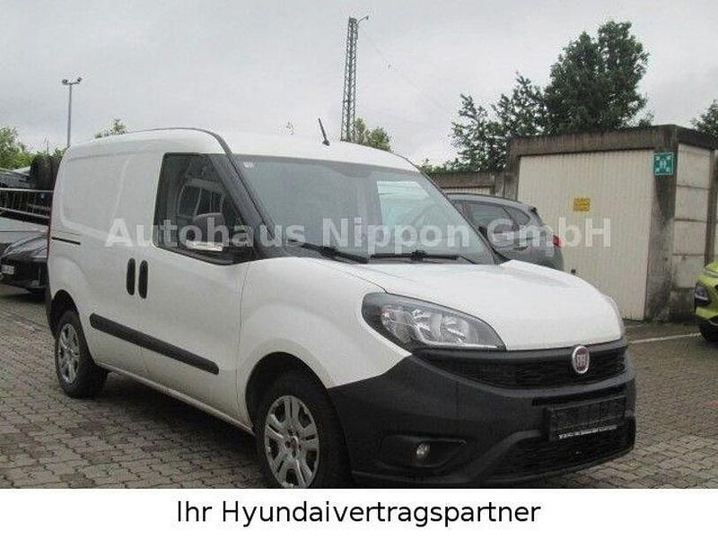 Weiß Gebraucht 2020 Fiat Doblò Van / Kleinbus | 8.450 € (Fairer Preis) - Bild 1/4