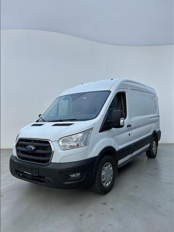Gebraucht Ford Transit Trend 131 PS (96 kW) 2020 Weiß Van / Kleinbus