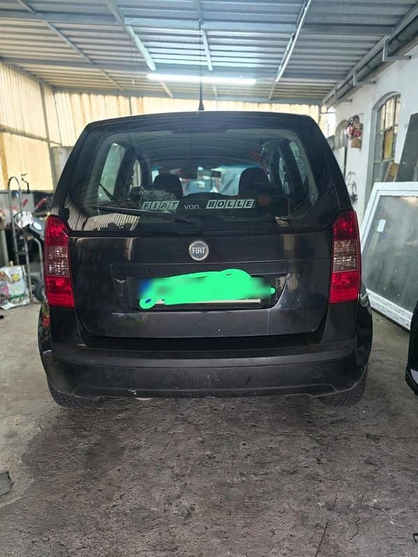 Schwarz Gebraucht 2005 Fiat Idea Van / Kleinbus | 950 € (Fairer Preis) - Bild 1/4