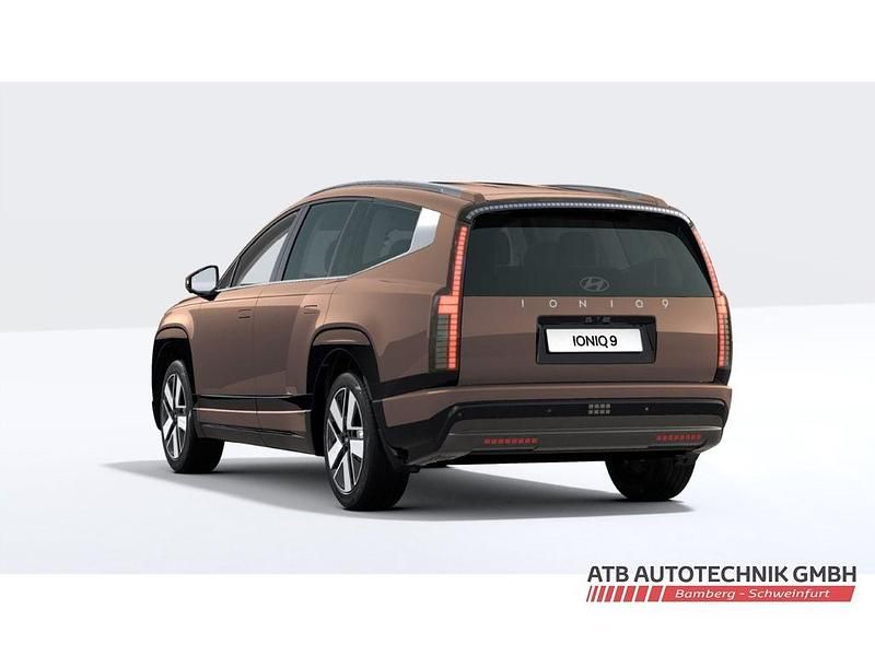 Neu Hyundai Ioniq 9 Techniq 160 kW (218 PS) 2025 Braun SUV