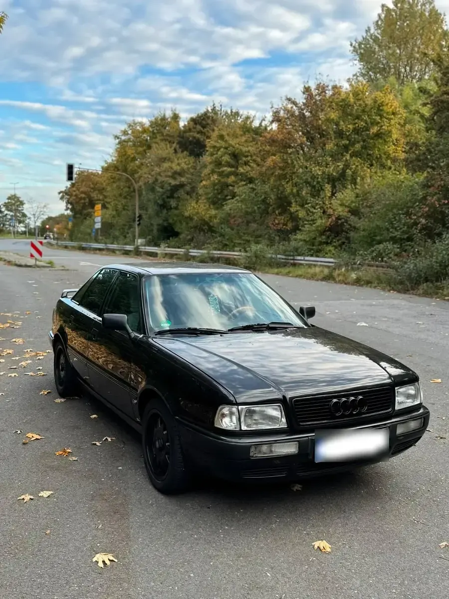 Gebraucht Audi 80 116 PS (85 kW) 1992 Schwarz Limousine