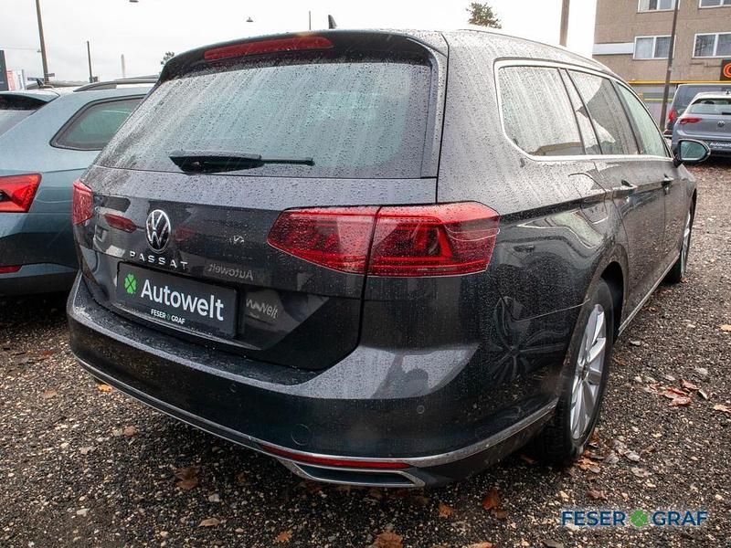 Gebraucht VW Passat Elegance 150 PS (110 kW) 2020 Mangangrau metallic Kombi