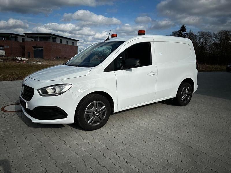 Gebraucht Mercedes Citan 110 95 PS (69 kW) 2023 Weiß Van / Kleinbus