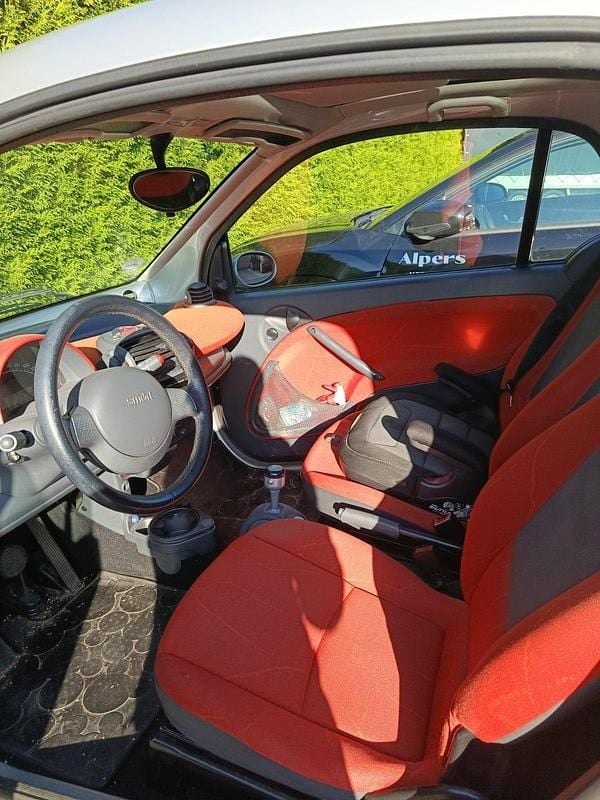 Grau Gebraucht 2001 Smart ForTwo Coupé Kleinwagen | 1.100 € (Guter Preis) - Bild 1/4