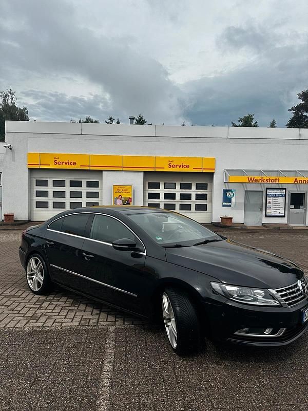 Gebraucht VW Passat 140 PS (102 kW) 2012 Schwarz Coupé