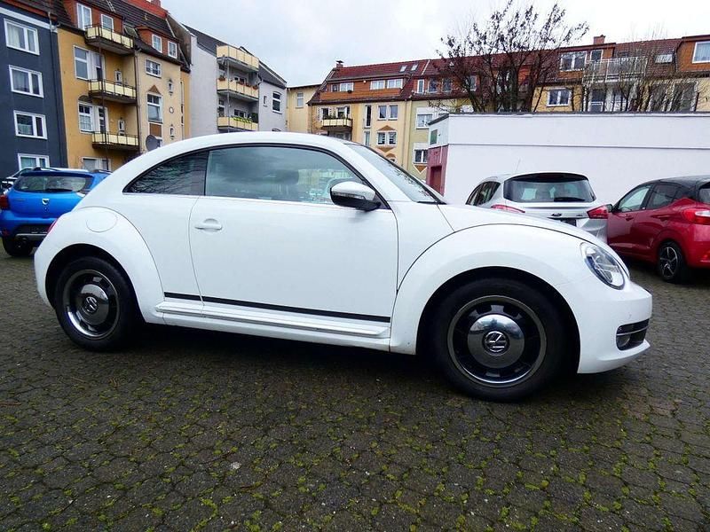 Używany VW Beetle Cup 105 KM (77 kW) 2014 Biały Hatchback