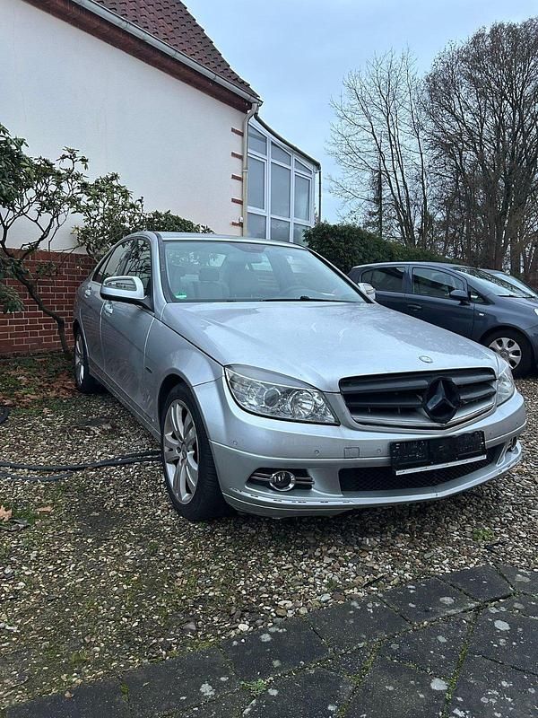 Gebraucht Mercedes C200 135 PS (99 kW) 2008 Grau Limousine
