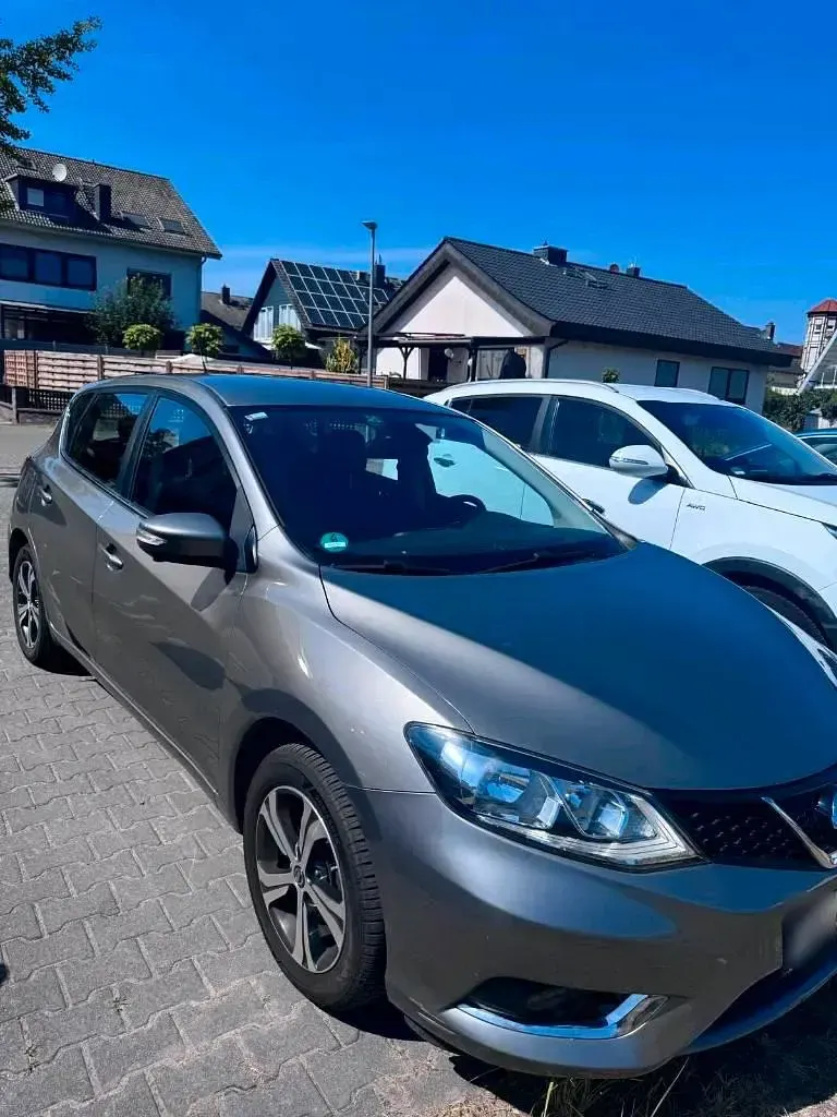 Gebraucht Nissan Pulsar 116 PS (85 kW) 2015 Grau Kleinwagen