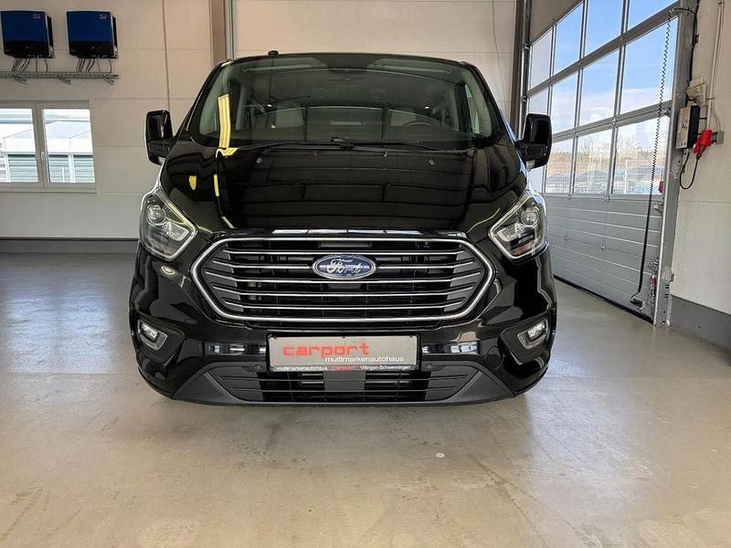 Gebraucht Ford Tourneo Titanium 170 PS (125 kW) 2019 Schwarz Van / Kleinbus
