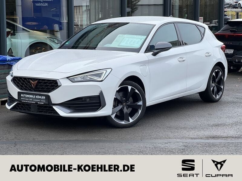 Candy weiss Gebraucht 2022 Cupra Leon Limousine | 24.500 € (Guter Preis) - Bild 1/4
