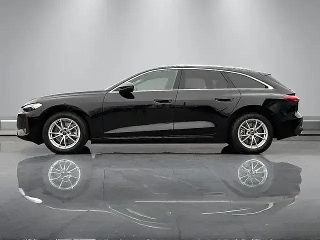 Gebraucht Audi A5 Ambiente 204 PS (150 kW) 2025 Schwarz Kombi