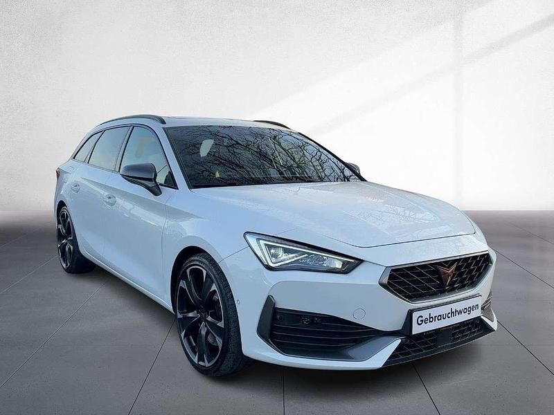 Gebraucht Cupra Leon VZ 245 PS (180 kW) 2022 B4 "candy" weiss Kombi