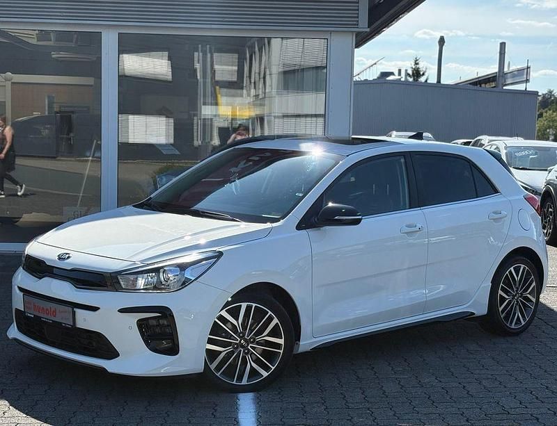 Weiß Gebraucht 2020 Kia Rio GT-Line Kleinwagen | 16.880 € (Fairer Preis) - Bild 1/4