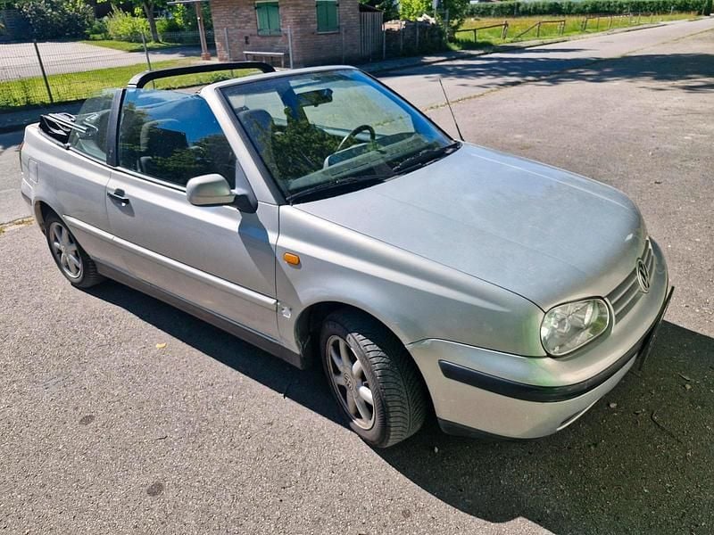 Silber Gebraucht 2000 VW Golf Cabriolet Cabrio | 1.850 € (Guter Preis) - Bild 1/4