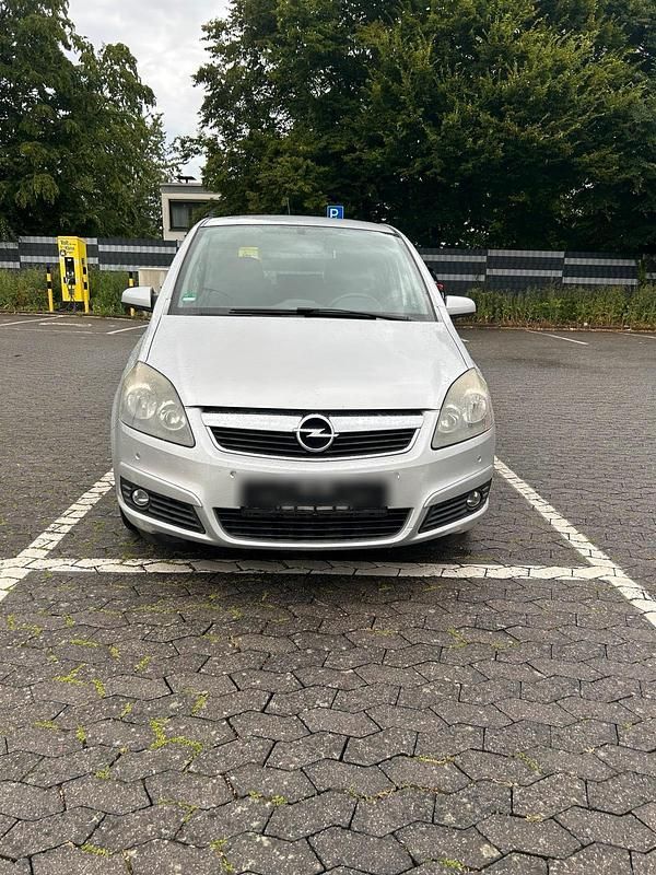 Gebraucht 2005 Opel Zafira Van / Kleinbus | 2.700 € (Fairer Preis) - Bild 1/4