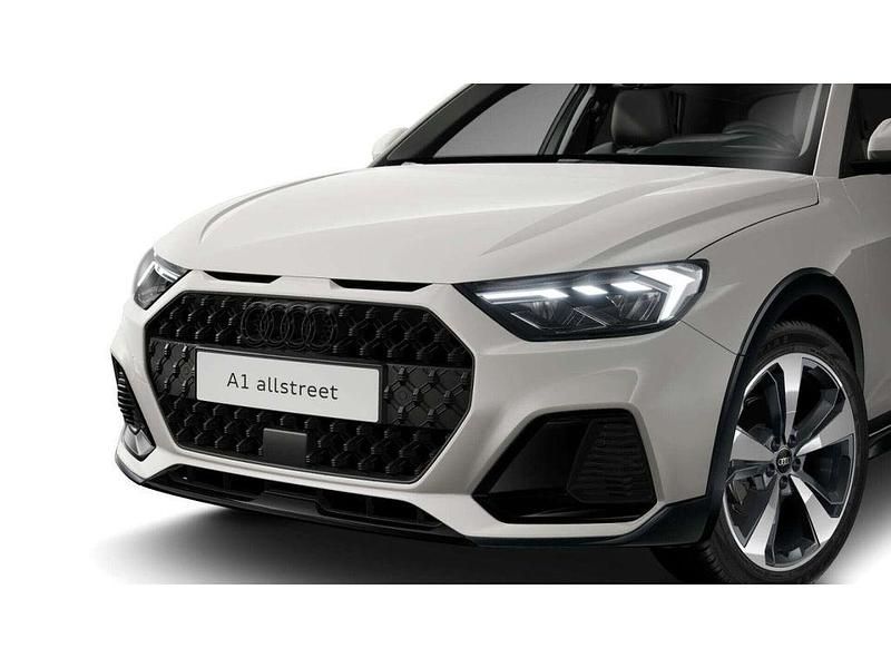 Gebraucht Audi A1 Sport 150 PS (110 kW) 2023 Cortinaweiss SUV