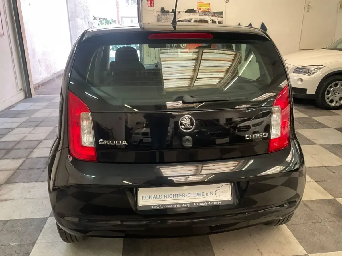 Używany Skoda Citigo Active 60 KM (44 kW) 2015 Czarny Hatchback