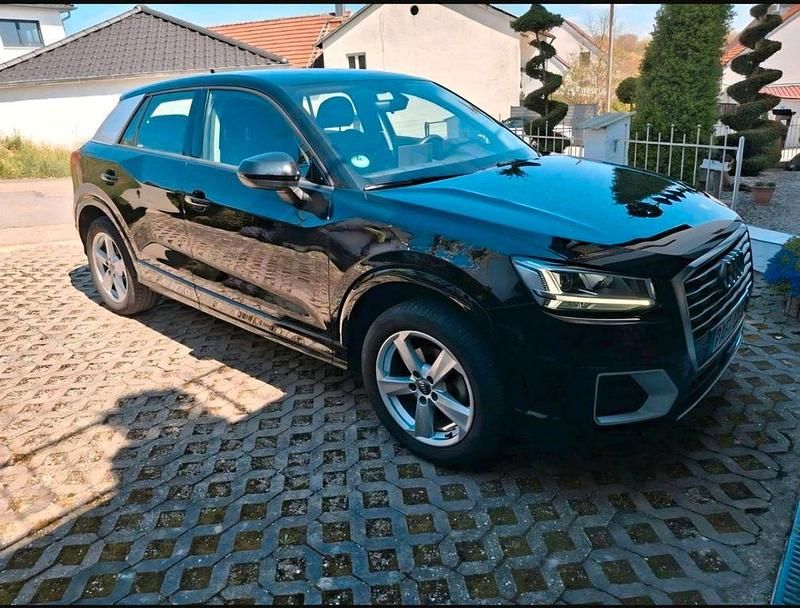 Gebraucht Audi Q2 Sport 116 PS (85 kW) 2020 Schwarz SUV