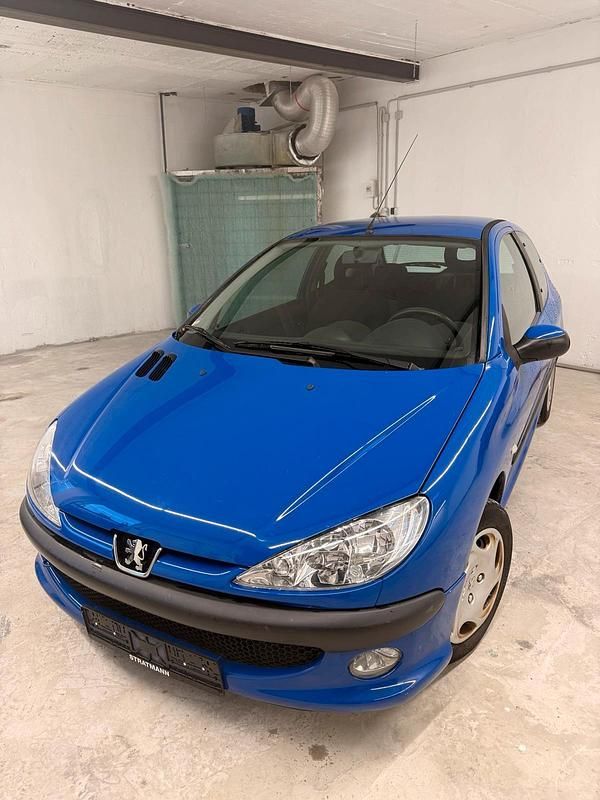 Blau Gebraucht 2003 Peugeot 206 Kleinwagen | 1.780 € - Bild 1/4