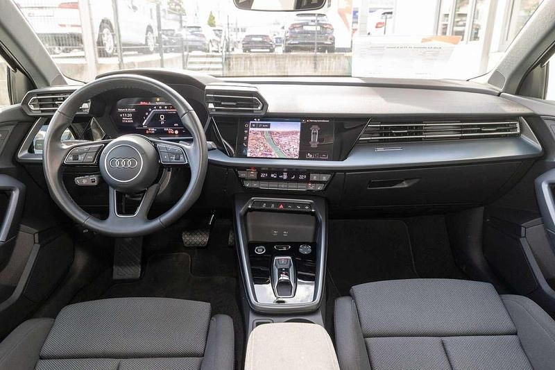 Gebraucht Audi A3 Ambiente 150 PS (110 kW) 2024 Manhattangrau metallic Kombi
