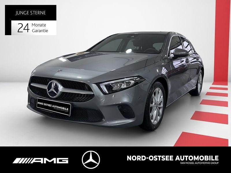 Gebraucht Mercedes A180 136 PS (100 kW) 2019 Grau Limousine