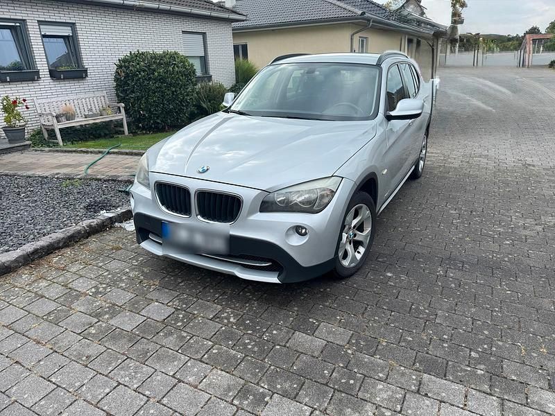 Gebraucht BMW X1 177 PS (130 kW) 2011 Silber SUV