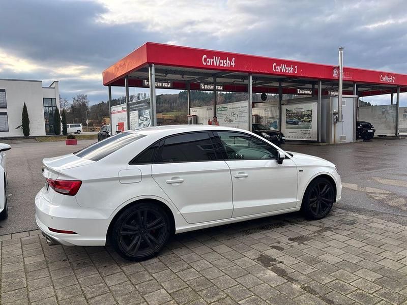 Gebraucht Audi A3 S-Line 150 PS (110 kW) 2018 Weiß Limousine