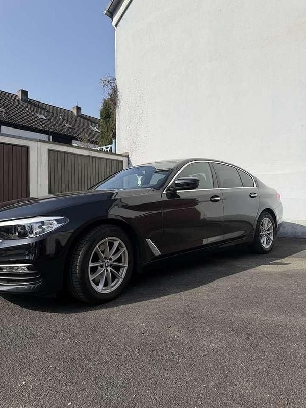 Gebraucht BMW 520 190 PS (139 kW) 2018 Schwarz Limousine