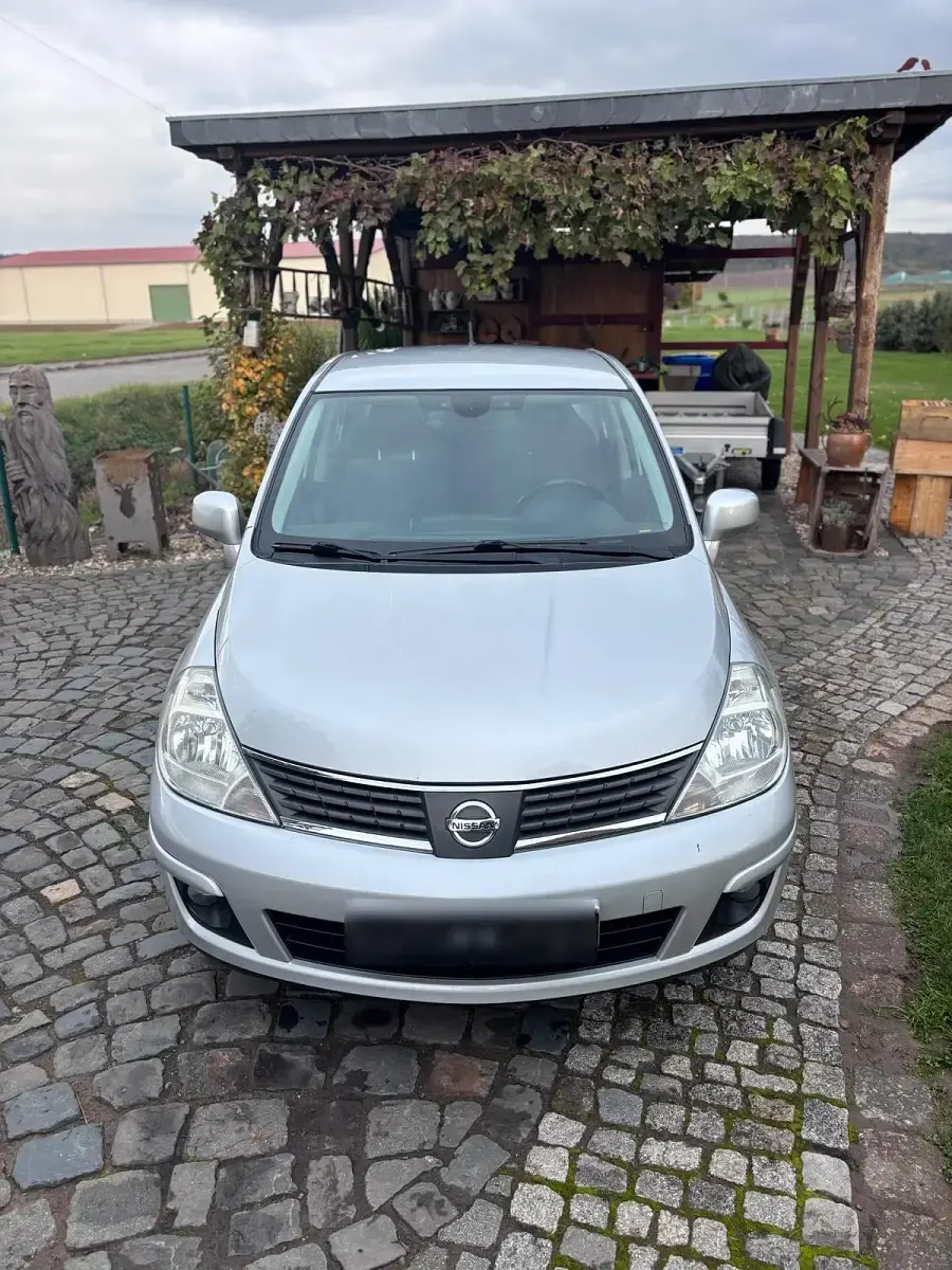 Gebraucht Nissan Tiida 126 PS (92 kW) 2008 Limousine