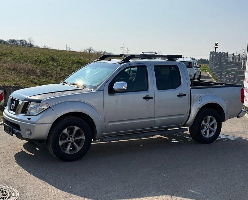 Gebraucht Nissan Navara 171 PS (125 kW) 2009 Silber Pickup