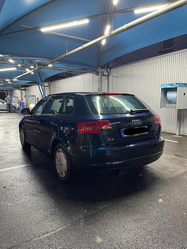 Gebraucht Audi A3 Sportback 125 PS (91 kW) 2008 Blau Kleinwagen