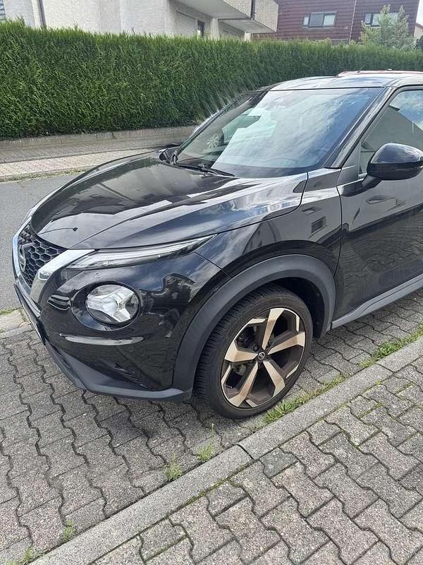 Schwarz Gebraucht 2021 Nissan Juke Tekna SUV | 16.350 € (Fairer Preis) - Bild 1/4
