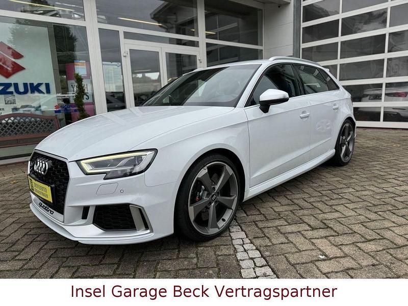 Weiß Gebraucht 2020 Audi RS3 Sportback Sport Kleinwagen | 38.786 € (Superpreis) - Bild 1/4