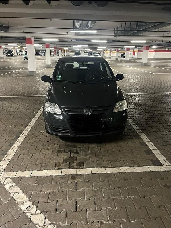 Gebraucht VW Fox 54 PS (39 kW) 2009 Grau Kleinwagen