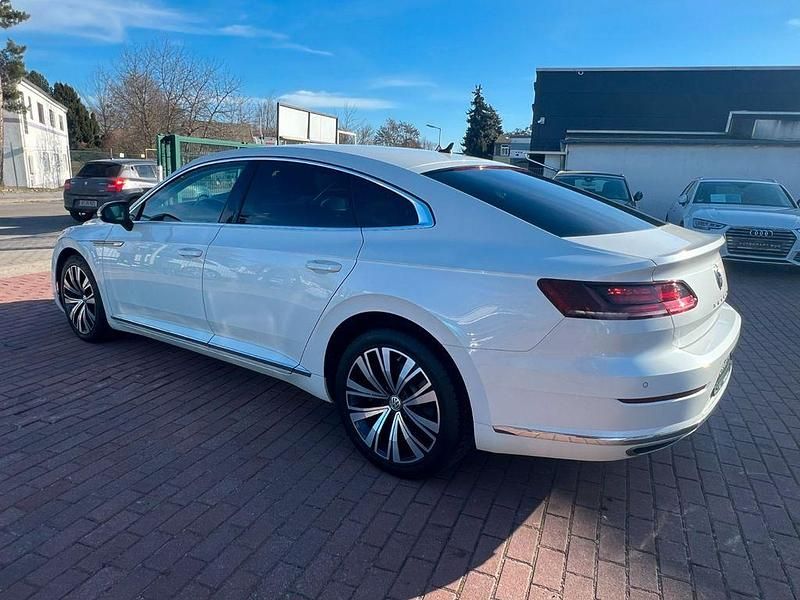Gebraucht VW Arteon Elegance 239 PS (175 kW) 2017 Weiß Kleinwagen
