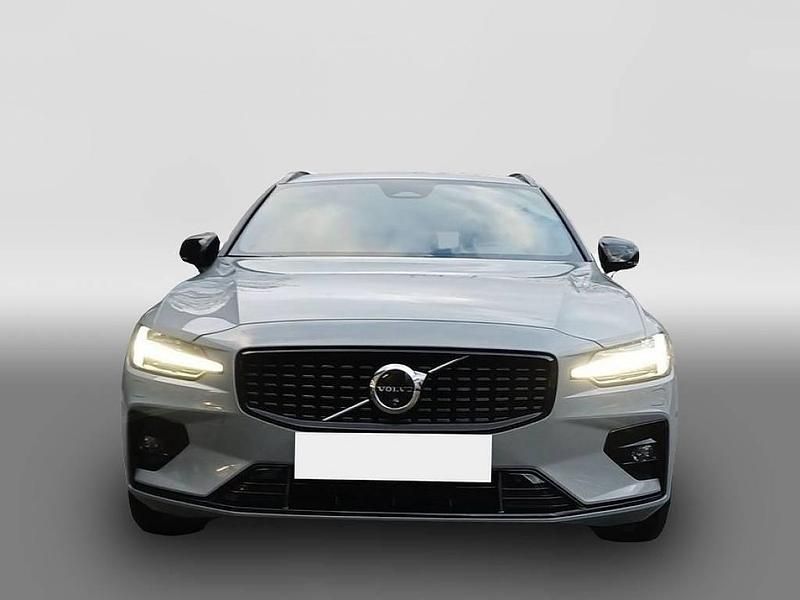 Gebraucht Volvo V60 Plus 197 PS (144 kW) 2025 Grau Kombi