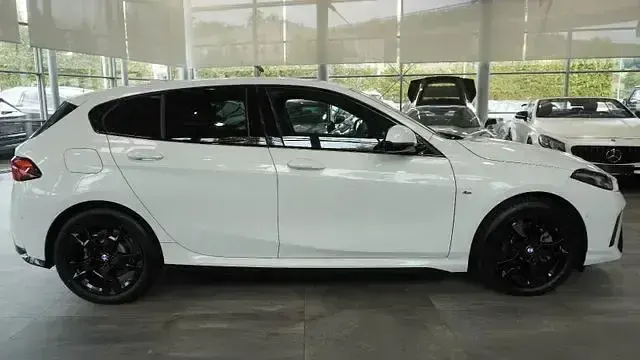 Gebraucht BMW 118 M Sport 150 PS (110 kW) 2025 Weiß Kleinwagen