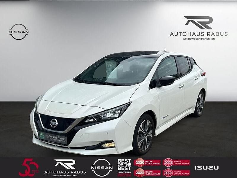 Pearl white pearleffekt/dach black met Gebraucht 2019 Nissan Leaf N-Connecta Kleinwagen | 12.590 € (Fairer Preis) - Bild 1/4