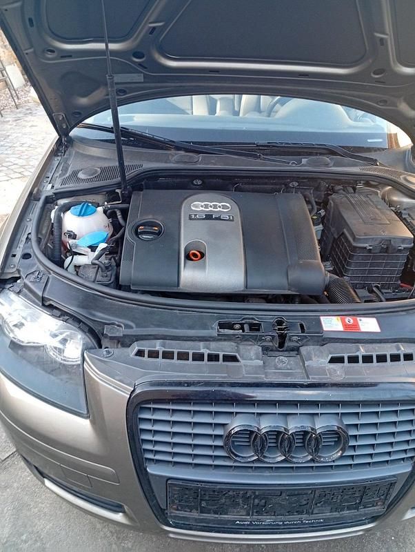 Second-hand Audi A3 116 CP (85 kW) 2006 Andere farben Hatchback