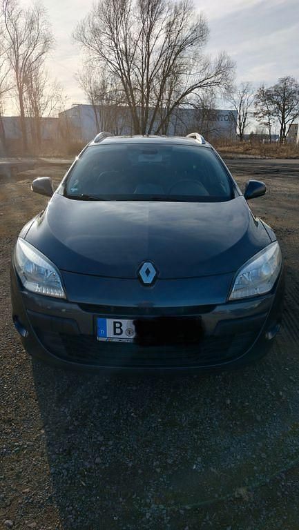 Gebraucht Renault Mégane III Dynamique 110 PS (80 kW) 2011 Limousine