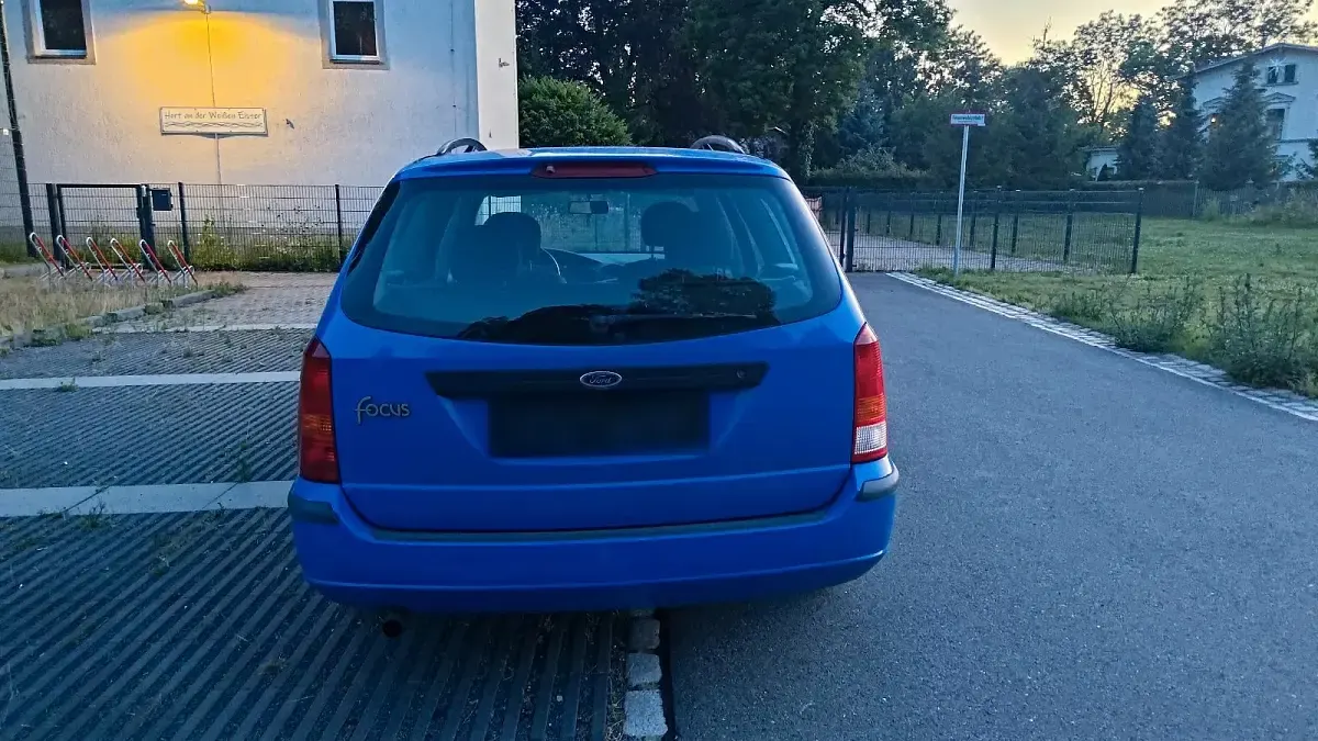 Gebraucht Ford Focus 75 PS (55 kW) 2003 Blau Kombi