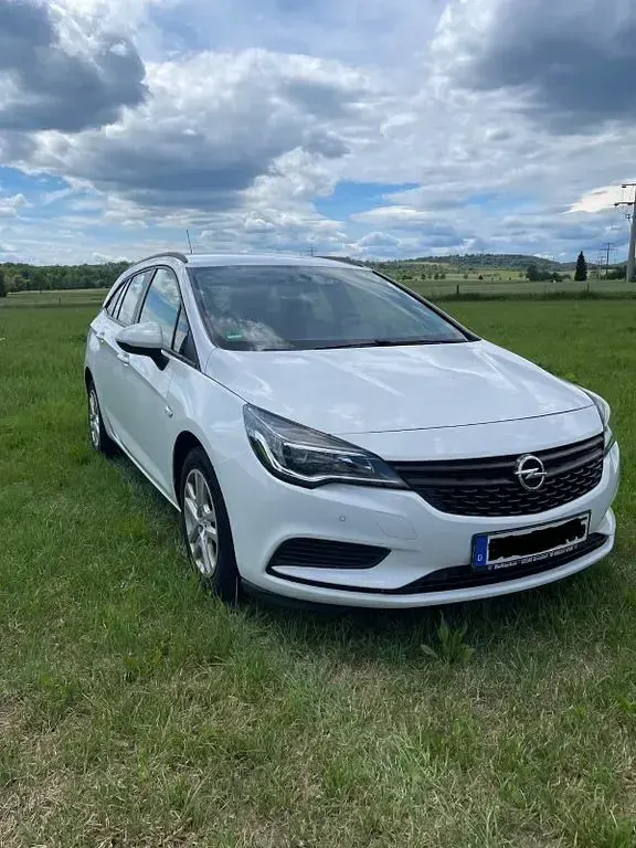 Gebraucht Opel Astra 105 PS (77 kW) 2016 Weiß Kombi