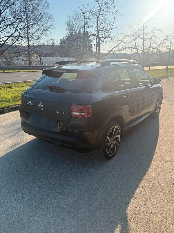 Gebraucht Citroën C4 Cactus 110 PS (80 kW) 2017 Schwarz Kleinwagen