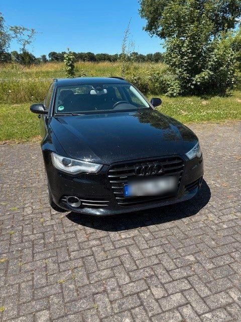 Schwarz Gebraucht 2012 Audi A6 Ambiente Kombi | 13.350 € (Guter Preis) - Bild 1/4