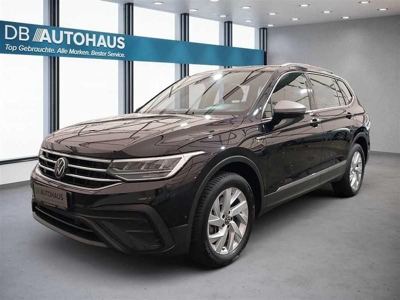 Schwarz Gebraucht 2023 VW Tiguan Allspace Life SUV | 30.960 € (Superpreis) - Bild 1/4